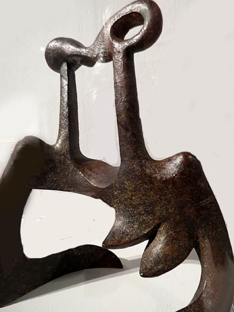 Eudald Serra. 'El petó. Maternitat', 1951. Bronze