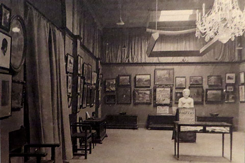 Exposició de pintura espanyola en benefici dels voluntaris espanyols durant la Gran Guerra a les Galeries Laietanas. Barcelona, 1916