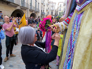 Fires de Sant Narcís 2022. Toc de rams. Cerimònia del canvi de rams de les gegantes