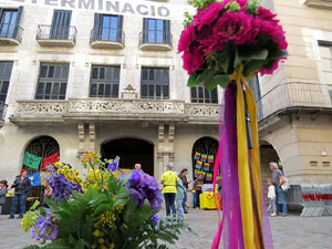 Fires de Sant Narcís 2022. Toc de rams. Cerimònia del canvi de rams de les gegantes