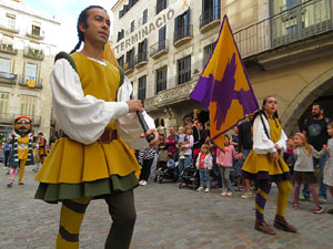 Fires de Sant Narcís 2022. Toc de rams. Cerimònia del canvi de rams de les gegantes