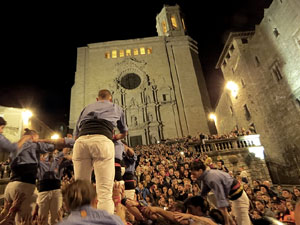 Fires de Sant Narcís 2022. Pilar a les escales de la Catedral