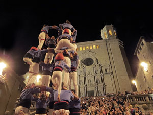 Fires de Sant Narcís 2022. Pilar a les escales de la Catedral