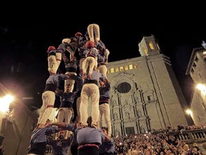 Fires de Sant Narcís 2022. Pilar a les escales de la Catedral