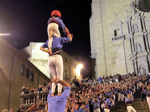 Fires de Sant Narcís 2022. Pilar a les escales de la Catedral