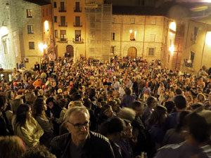 Fires de Sant Narcís 2022. Pilar a les escales de la Catedral