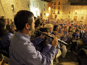 Fires de Sant Narcís 2022. Pilar a les escales de la Catedral