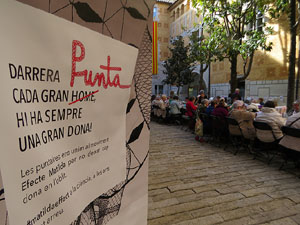 Fires de Sant Narcís 2022. Trobada de puntaires al pati de les Magnòlies