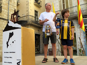 Arribada a la pla&ccedil;a del Vi i ball de l'&Agrave;liga de la Ciutat