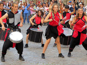 Balls a la pla&ccedil;a del Vi