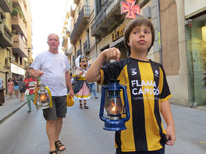 Cercavila de la Flama del Canig&oacute; 2022 fins la pla&ccedil;a del Vi