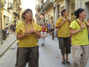 Cercavila de la Flama del Canig&oacute; 2022 fins la pla&ccedil;a del Vi
