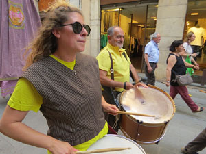 Cercavila de la Flama del Canig&oacute; 2022 fins la pla&ccedil;a del Vi