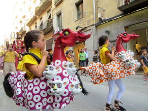 Cercavila de la Flama del Canig&oacute; 2022 fins la pla&ccedil;a del Vi