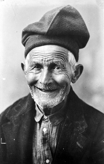 Retrat d'estudi d'un pagès. 1920