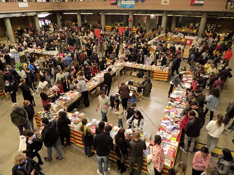 Festivitats i esdeveniments. Diada de Sant Jordi 2022 a Girona