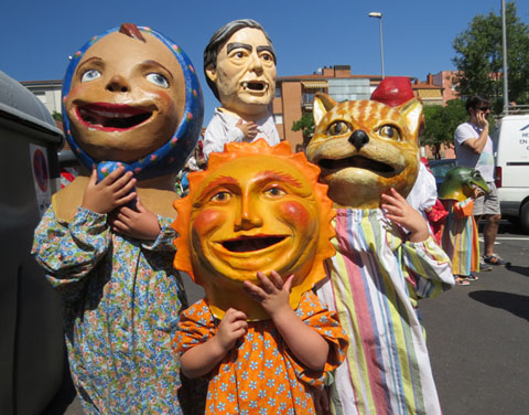 Cercavila de gegants, capgrossos i gegantons