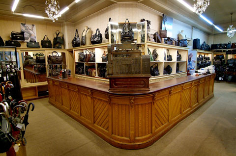 La desapareguda botiga de bosses Teixidor. 2010