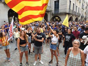 Diada Nacional 2023. Concentració a la plaça del Vi