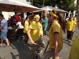 Cercavila de la Flama del Canig&oacute; 2023 fins la pla&ccedil;a del Vi