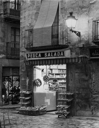 Pesca salada a plaça de les Castanyes. 1988