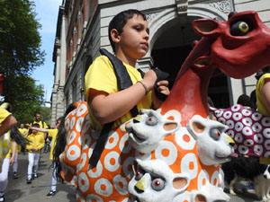 Sant Jordi 2023. Cercavila amb el Beatusaure