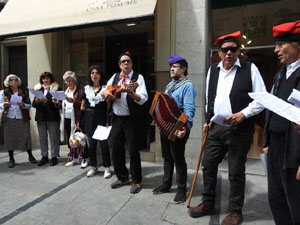 Setmana Santa 2023 a Girona.  Cantada de Caramelles