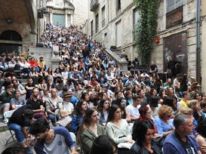 Festival Strenes 2023. Concert de Socunbohemio a la pujada de Sant Domènec