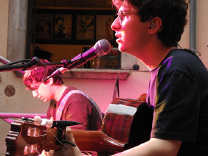 Festival Strenes 2023. Concert de Socunbohemio a la pujada de Sant Domènec