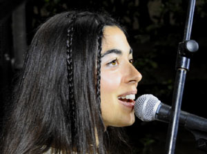Festival Strenes 2023. Concert de Sara Terraza a la pujada de Sant Domènec