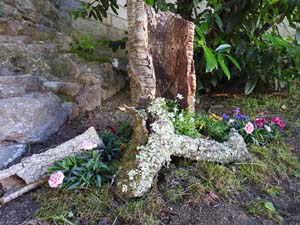 Temps de Flors 2023. Passeig Arqueològic - davant Banys Àrabs
