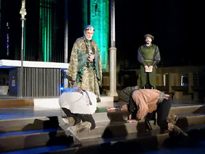 SRepresentaci&oacute; de la Consueta de Sant Jordi cavaller a la nau g&ograve;tica de la Catedral