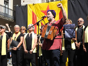 Diada Nacional 2024. Concentració a la plaça del Vi, lectura del manifest i cant de Els Segadors
