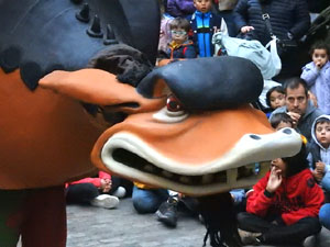 Festes de Primavera de Girona 2024. Despertada del petit Drac Major a la Rambla de la Llibertat