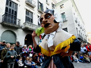 Festes de Primavera de Girona 2024. Despertada del petit Drac Major a la Rambla de la Llibertat