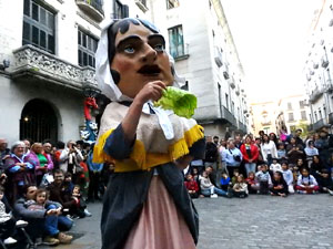 Festes de Primavera de Girona 2024. Despertada del petit Drac Major a la Rambla de la Llibertat