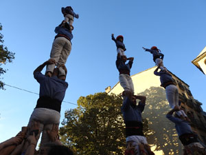 Fires de Sant Narc&iacute;s 2023. Els Castells de Vig&iacute;lia amb els Marrecs de Salt, Colla Castellera de Madrid  i la Colla Castellera Esperxats de l'Estany