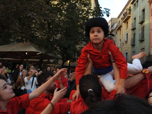 Fires de Sant Narc&iacute;s 2023. Els Castells de Vig&iacute;lia amb els Marrecs de Salt, Colla Castellera de Madrid  i la Colla Castellera Esperxats de l'Estany