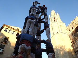 Fires de Sant Narc&iacute;s 2023. Els Castells de Vig&iacute;lia amb els Marrecs de Salt, Colla Castellera de Madrid  i la Colla Castellera Esperxats de l'Estany