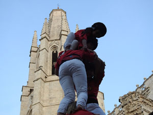 Fires de Sant Narc&iacute;s 2023. Els Castells de Vig&iacute;lia amb els Marrecs de Salt, Colla Castellera de Madrid  i la Colla Castellera Esperxats de l'Estany