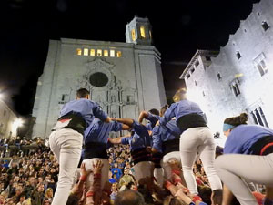 Fires de Sant Narcís 2023. Pilar a les escales de la Catedral