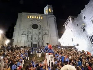 Fires de Sant Narcís 2023. Pilar a les escales de la Catedral