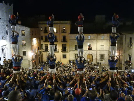 Fires de Sant Narcís 2023. Pilar a les escales de la Catedral