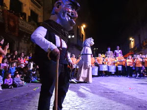 Ballades a la plaça del Vi
