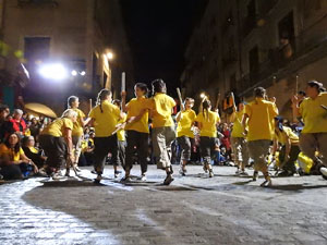 Ballades a la plaça del Vi