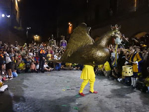 Ball de l'àliga, capgrossos i gegants