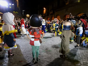 Ball de l'àliga, capgrossos i gegants