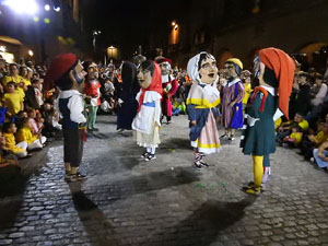Ball de l'àliga, capgrossos i gegants