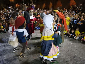 Ball de l'àliga, capgrossos i gegants