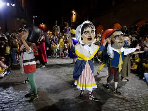 Ball de l'àliga, capgrossos i gegants